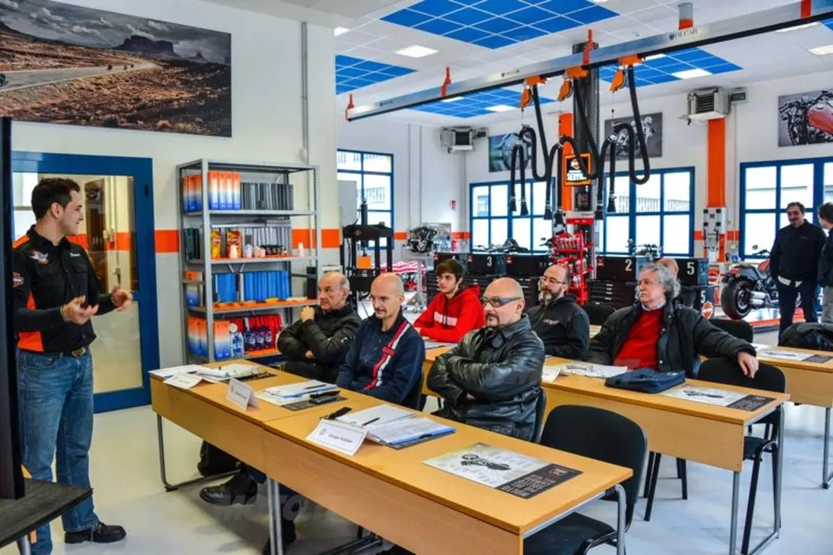 Massimo Clarke: "Non solo training, alla Harley-Davidson University!" (8)