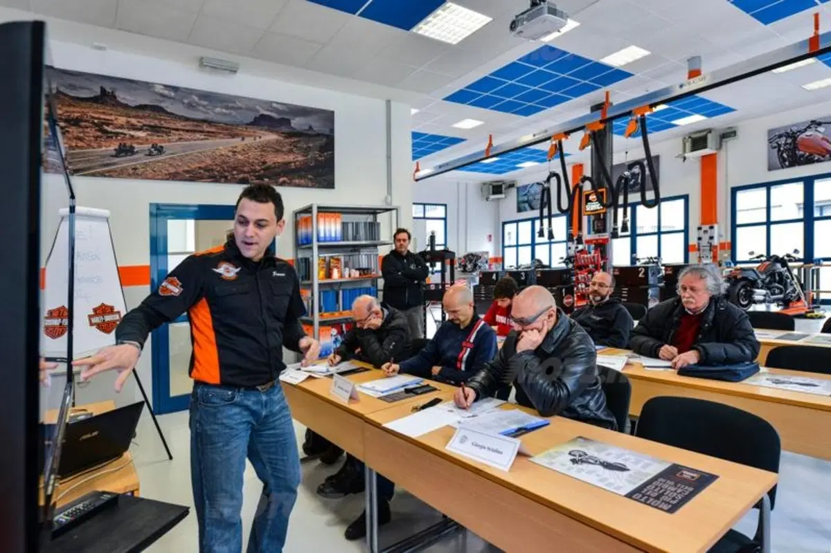Massimo Clarke: "Non solo training, alla Harley-Davidson University!" (10)