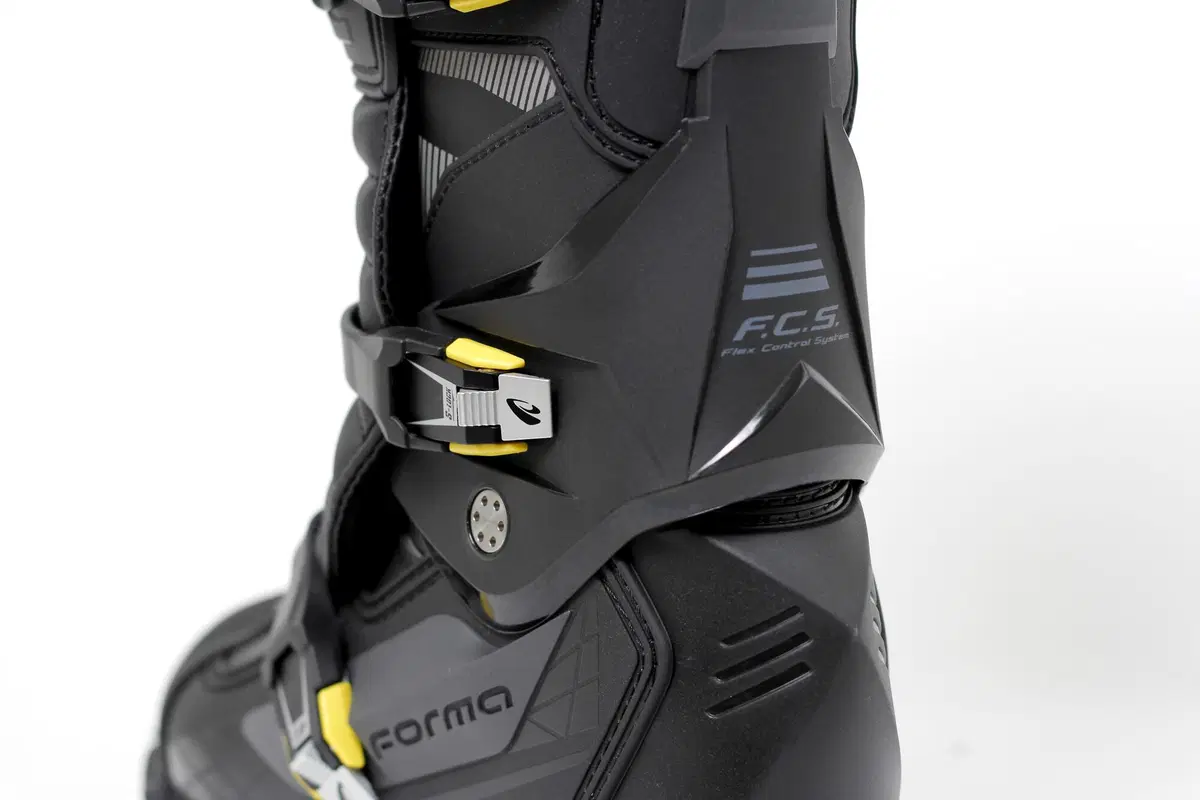 Forma Boots a EICMA 2021 (7)