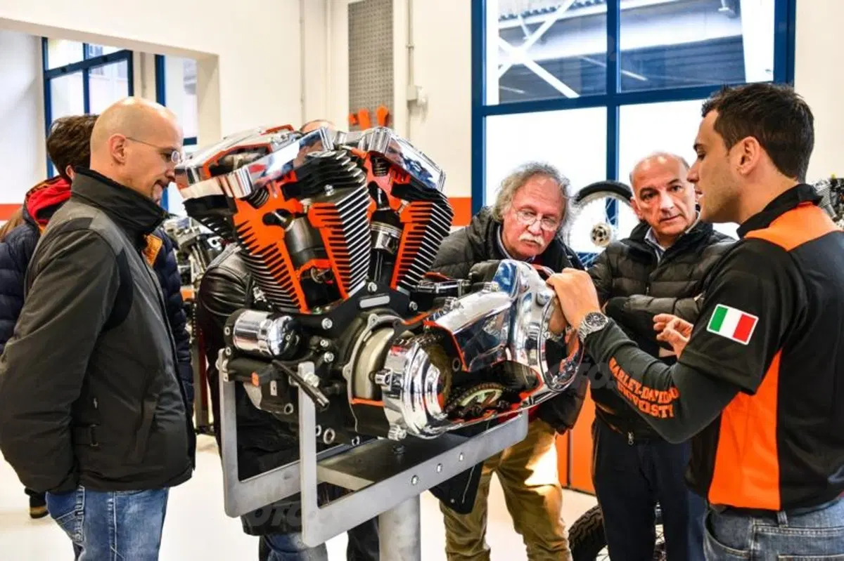 Massimo Clarke: "Non solo training, alla Harley-Davidson University!" (28)