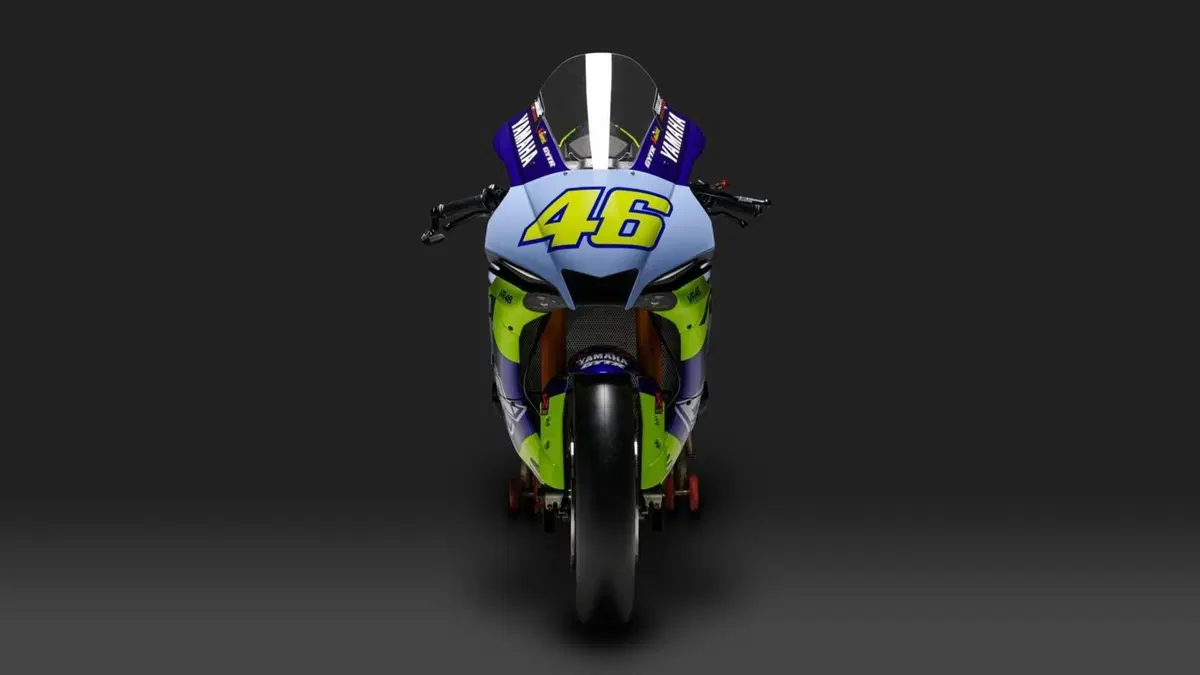 Yamaha R1 GYTR VR46 Tribute. Omaggio a Valentino Rossi (3)