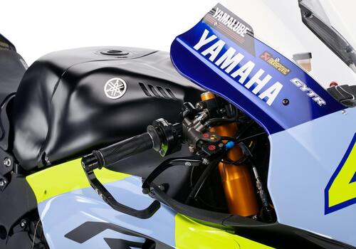 Yamaha R1 GYTR VR46 Tribute. Omaggio a Valentino Rossi (5)