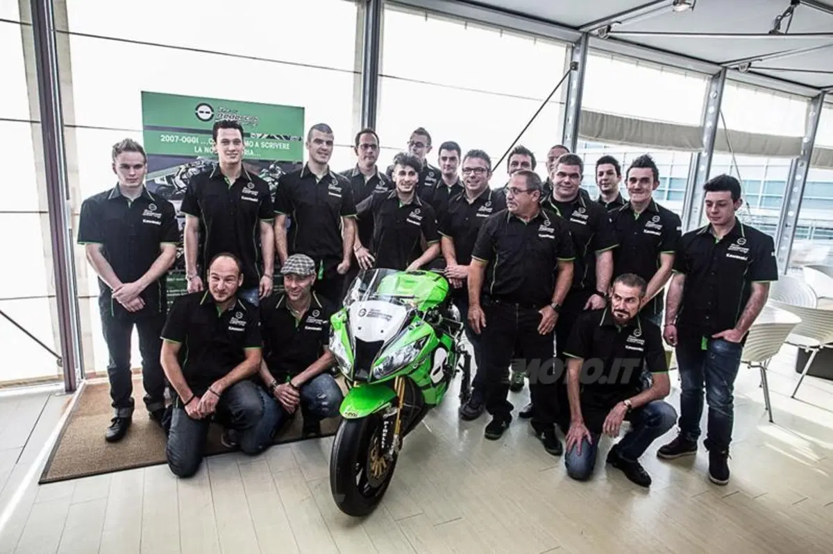 Il team Pedercini nel mondiale SBK Evo con Andreozzi e Scassa (3)