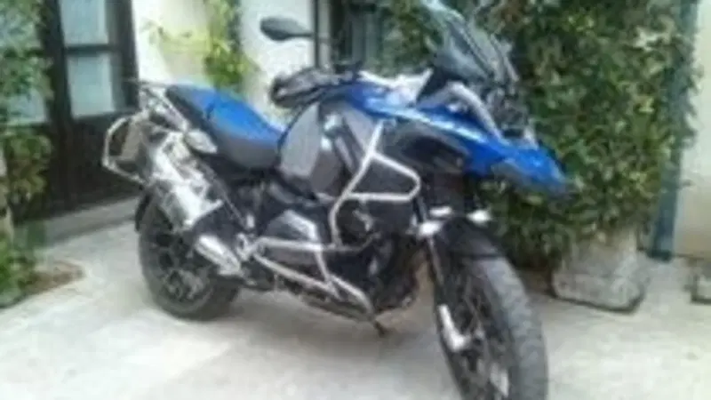Andrea Buzzoni: "Ogni anno cinque nuove moto BMW"