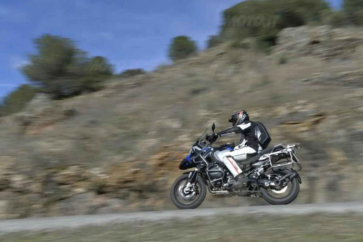 BMW R1200 GS Adventure   (16)