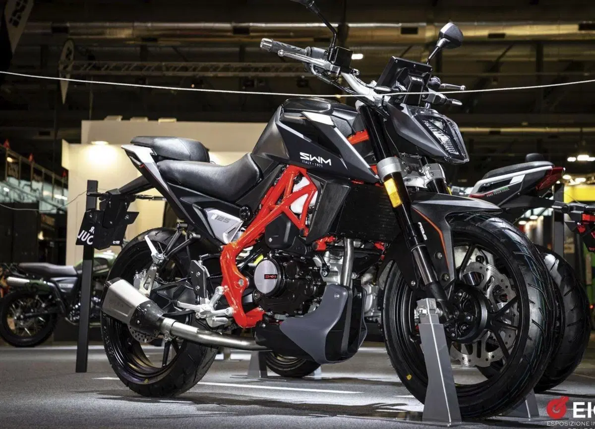 EICMA 2021, le novità: SWM VA125Z e un nuovo motore bicilindrico (2)