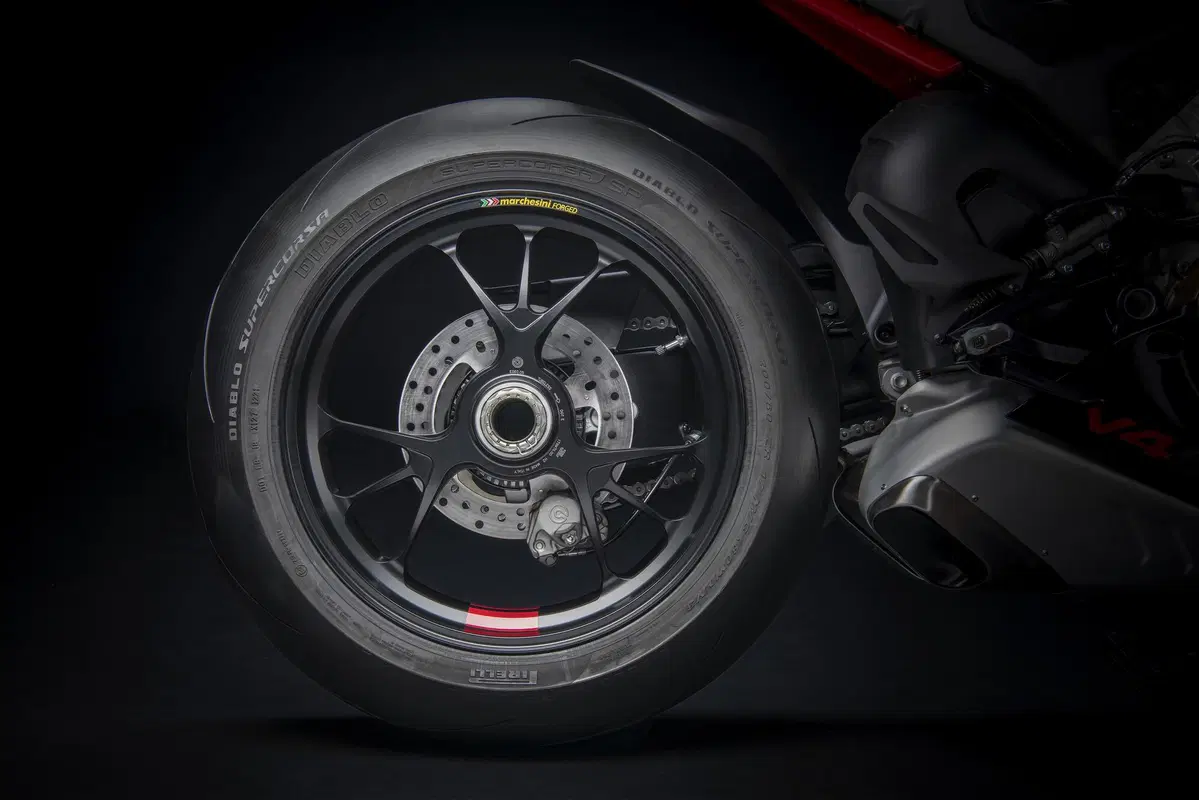 Ducati Panigale V4S ciclistica (4)