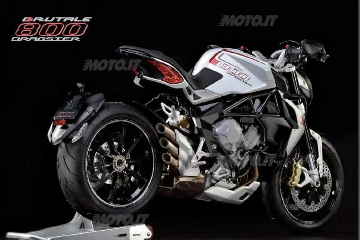 MV Brutale 800 Dragster: foto, caratteristiche e prezzo (4)