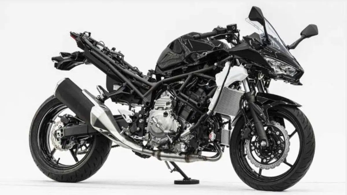 Kawasaki conferma: tre modelli elettrici nel 2022 (2)