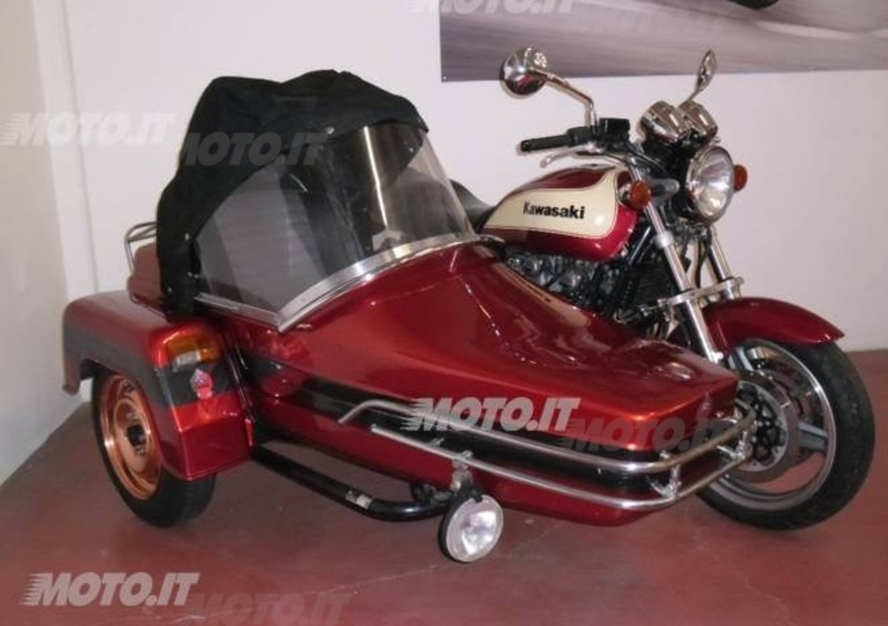 Le Strane di Moto.it: Kawasaki Z750 Sidecar