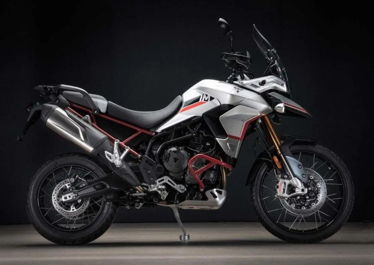 Triumph: la moto numero 1.000.000 e il 120° anniversario