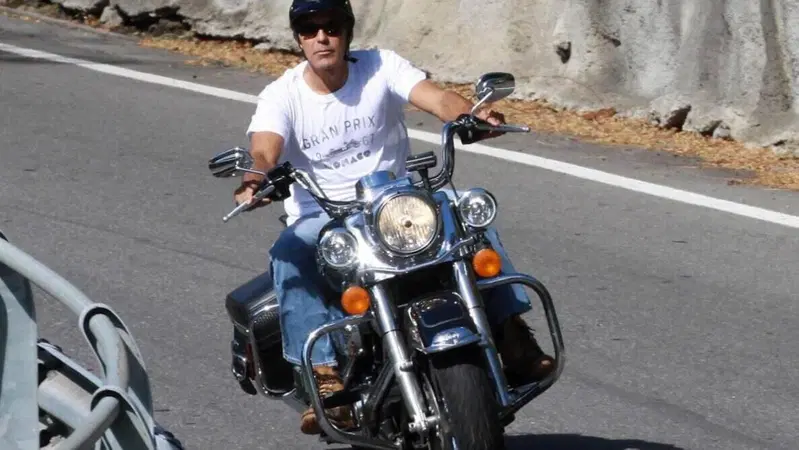 George Clooney torna a parlare dell'incidente in moto: "Pensavo che fosse la fine"