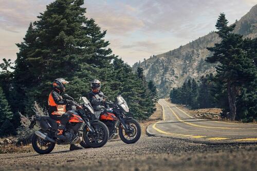 KTM 390 Adventure 2022. Dati e foto (8)