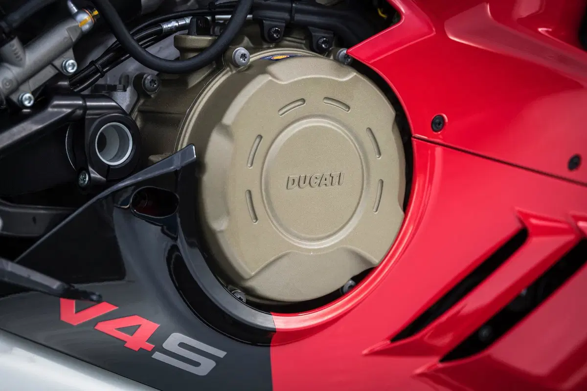 Ducati Panigale V4S motore ed elettronica