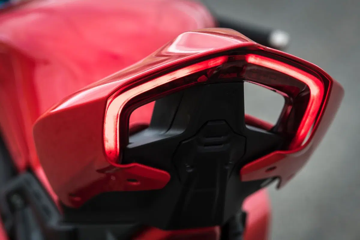 Ducati Panigale V4S 2022 TEST: facile… come una MotoGP (14)