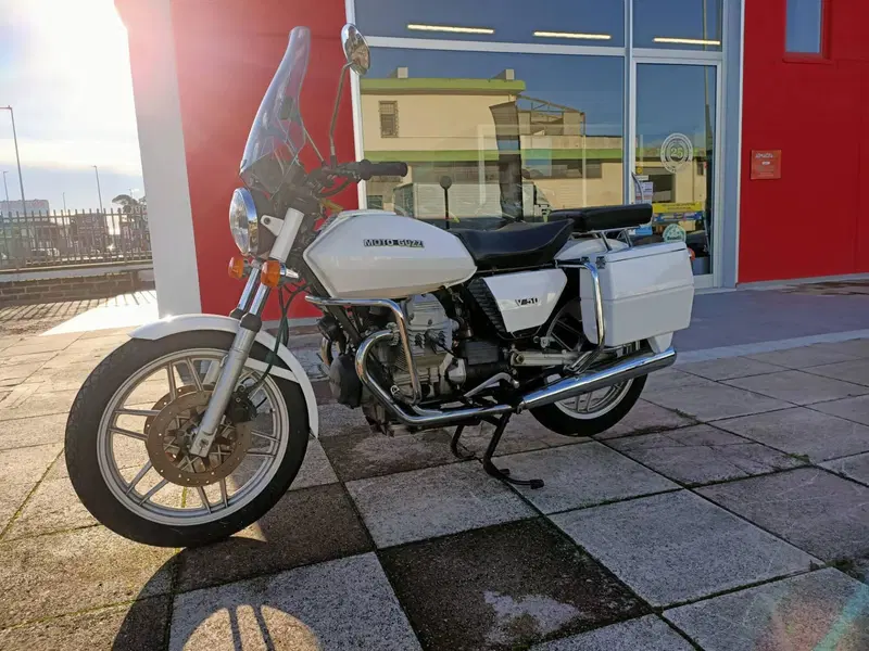 Moto Guzzi V50 (3)