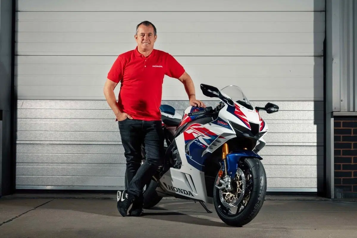 John McGuinness torna alla Honda (5)