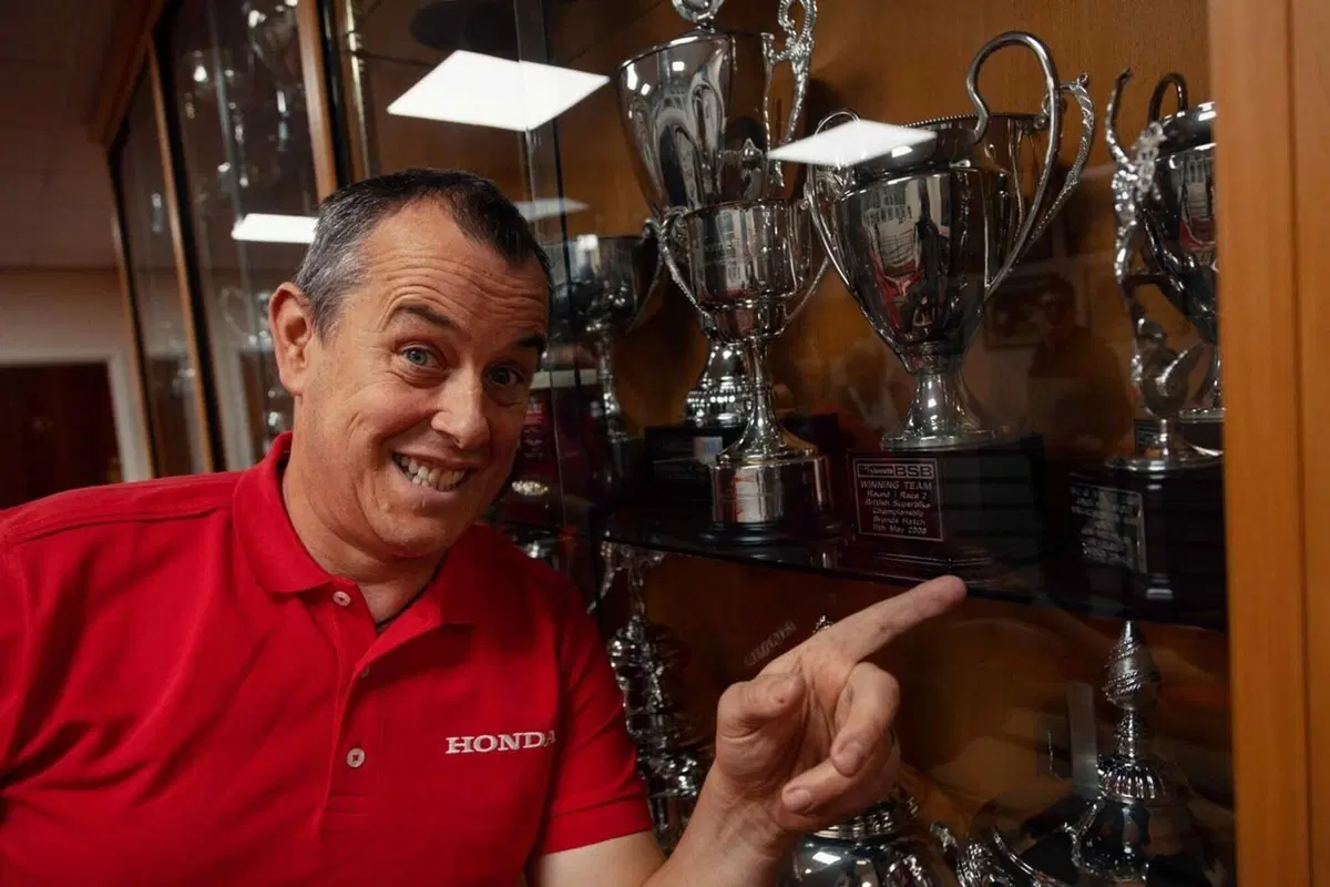 John McGuinness torna alla Honda (3)