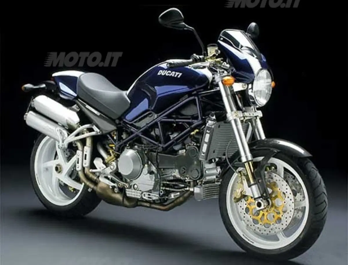 Guida alla Ducati Monster Quattro valvole (2)