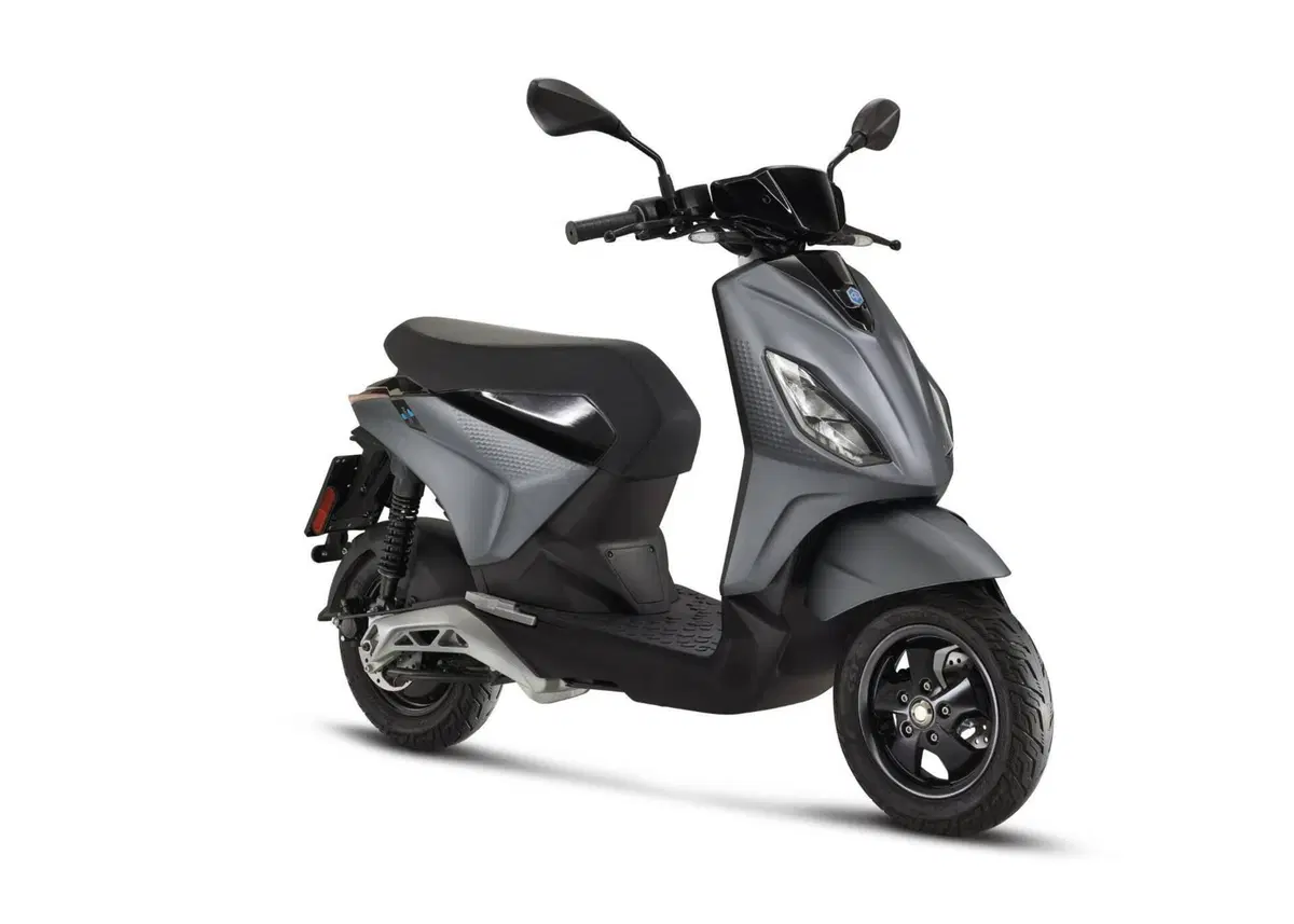 Piaggio 1 Active (2022 - 26) (3)