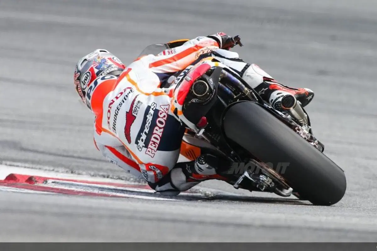 Secondo giorno di test a Sepang. Dominio Honda, Yamaha insegue