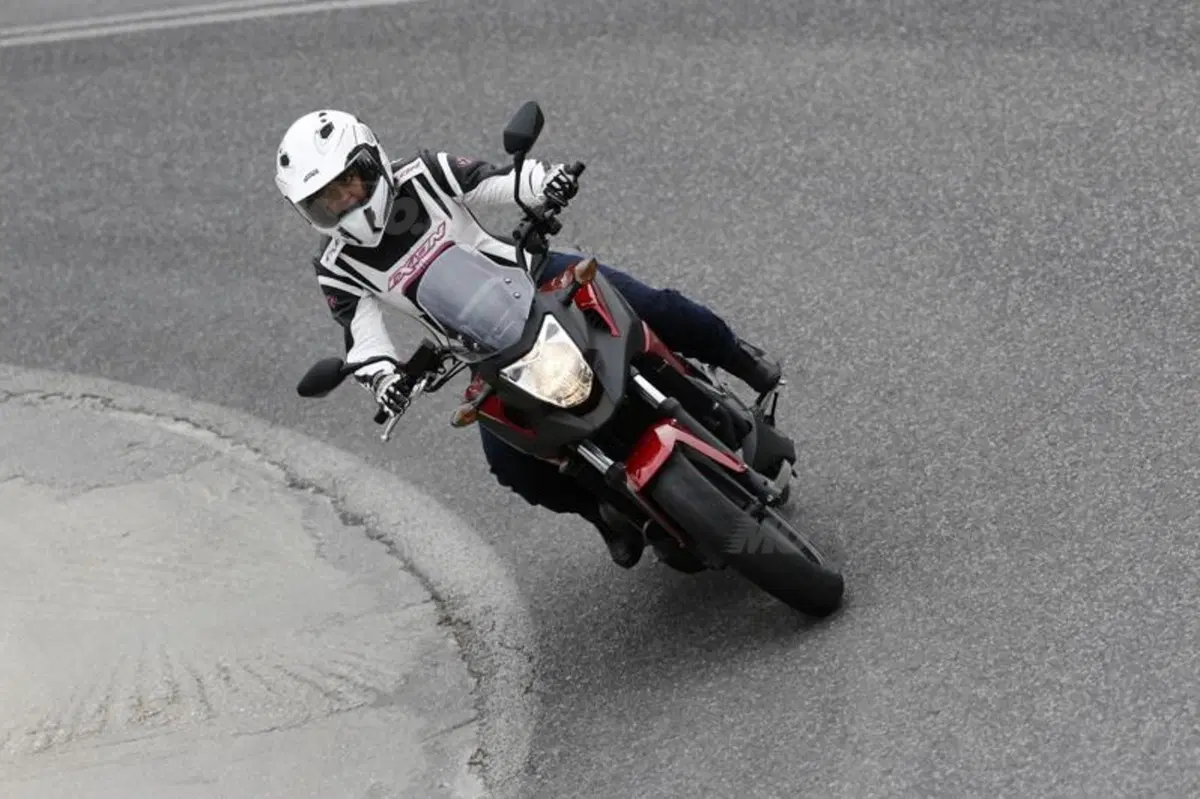 Honda NC750X DCT  (8)