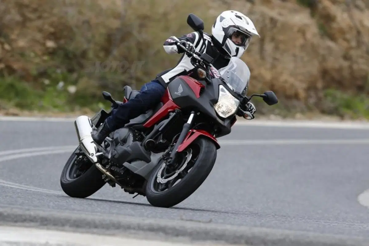 Honda NC750X DCT  (9)