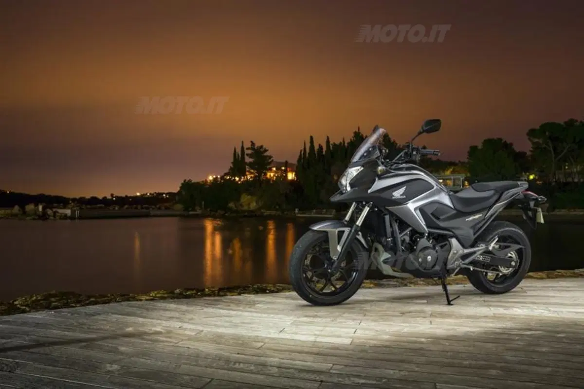 Honda NC750X DCT  (19)