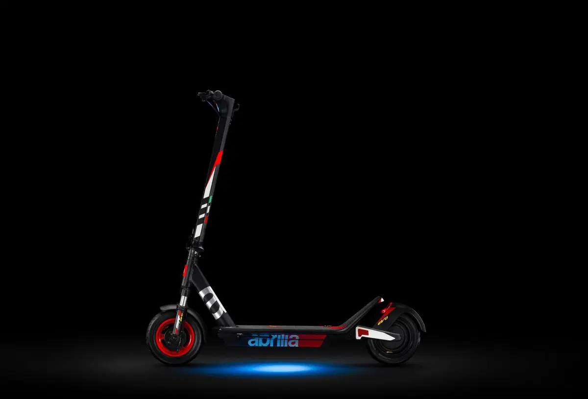 Aprilia eSR2 EVO, il nuovo monopattino di Noale (5)