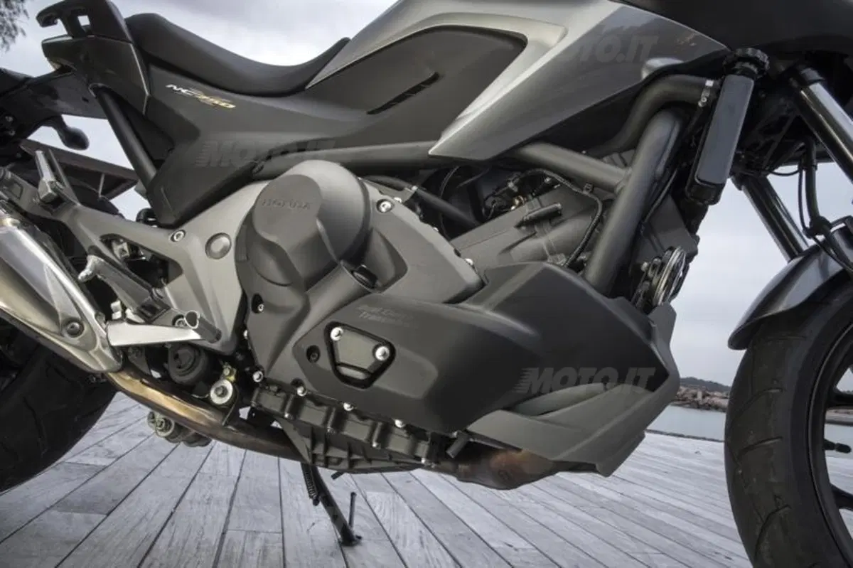 Honda NC750X DCT  (29)