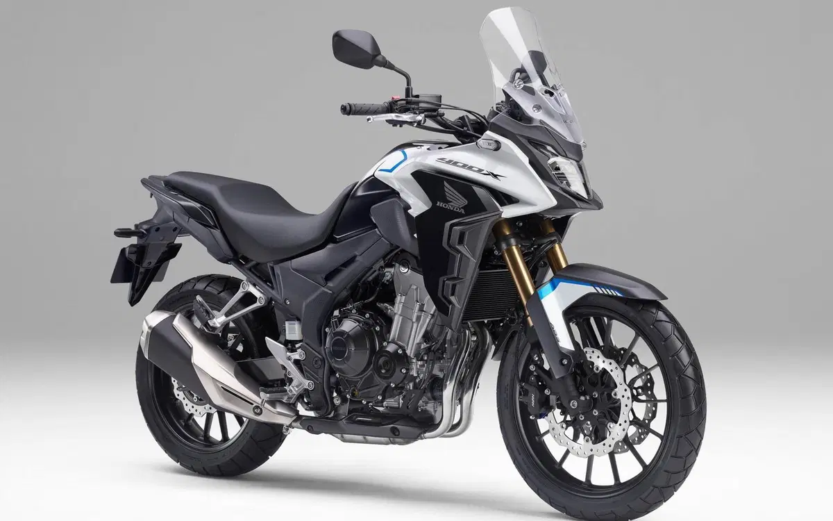 Honda CBR400R e 400X m.y. 2022 (2)