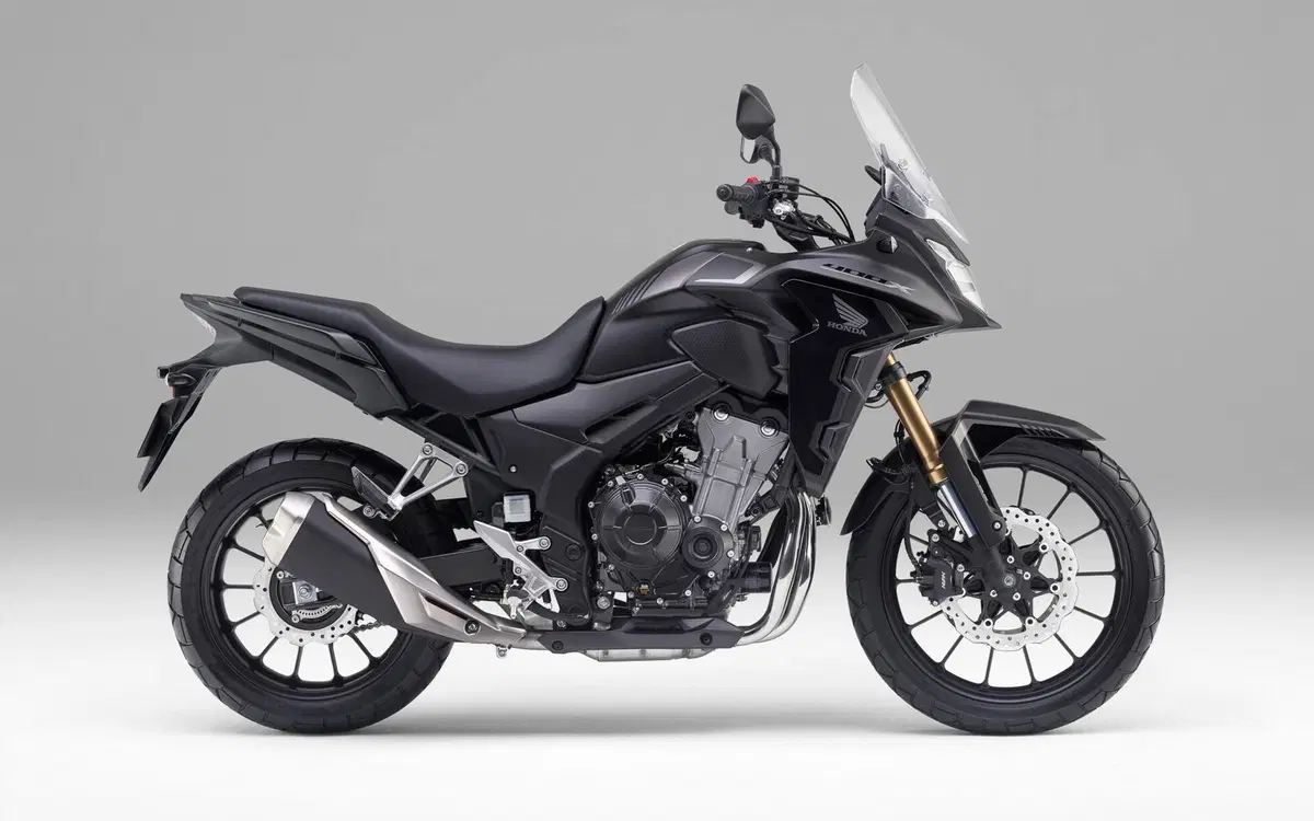 Honda CBR400R e 400X m.y. 2022 (3)