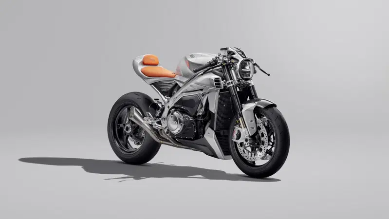 Norton presenta la V4CR caf&eacute; racer da 185 cavalli