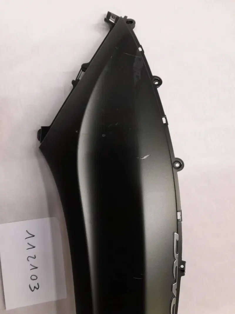 FIANCATA POSTERIORE SX PIAGGIO BEVERLY 300-350 (2)