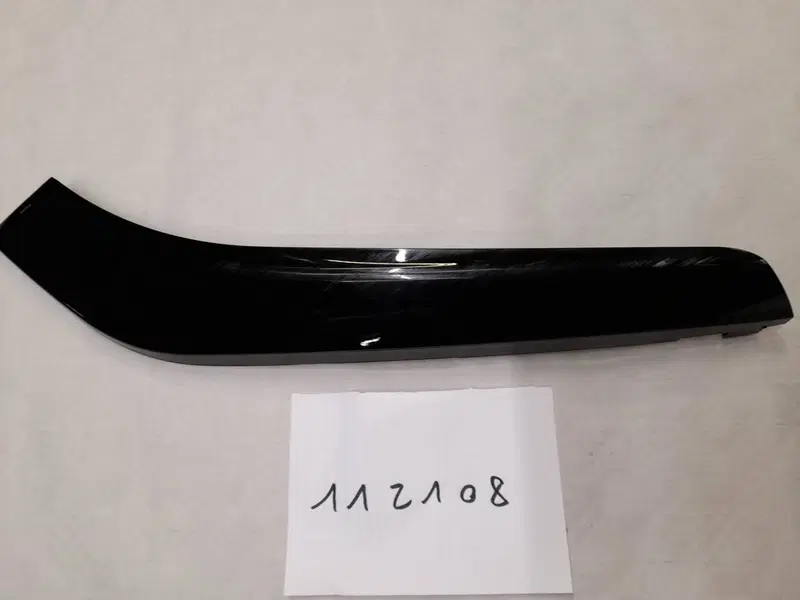 PUNTALE DX NERO PER PIAGGIO BEVERLY 300-350 (3)