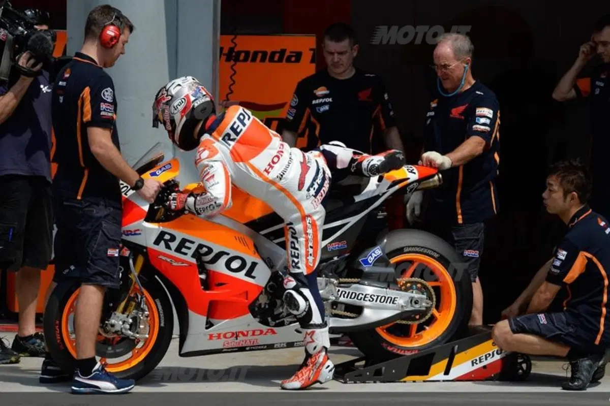 Marquez domina la tre giorni di test a Sepang. Rossi molto vicino (5)