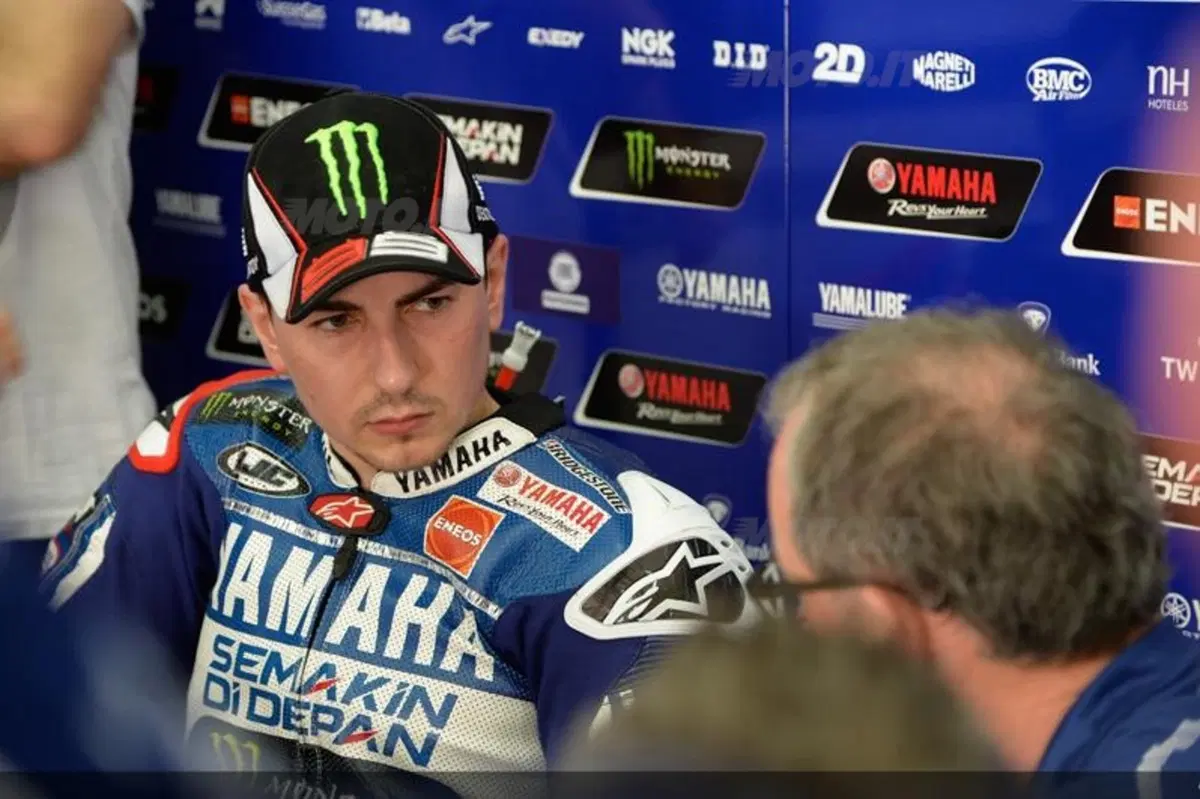 Marquez domina la tre giorni di test a Sepang. Rossi molto vicino (18)