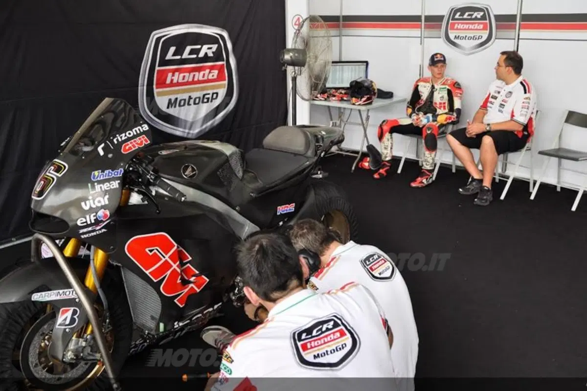 Marquez domina la tre giorni di test a Sepang. Rossi molto vicino (20)