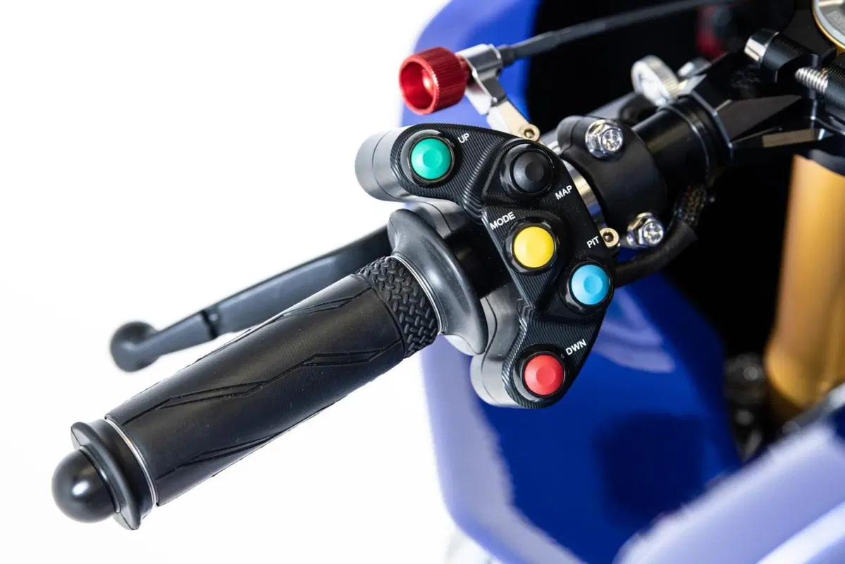 Yamaha YZF-R1: 21 esemplari per la SBK Razgatlioglu Replica (6)