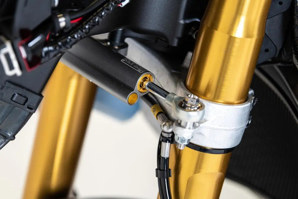 Yamaha YZF-R1: 21 esemplari per la SBK Razgatlioglu Replica (14)