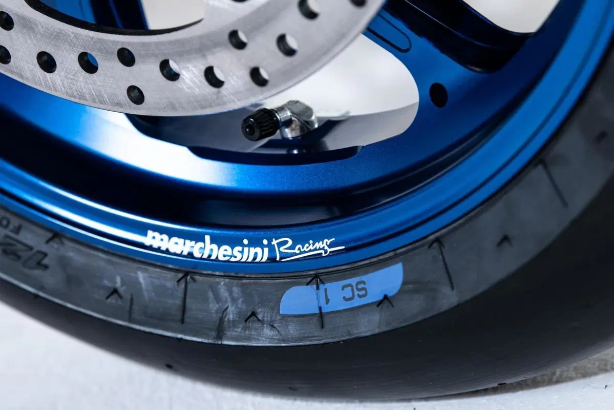 Yamaha YZF-R1: 21 esemplari per la SBK Razgatlioglu Replica (16)