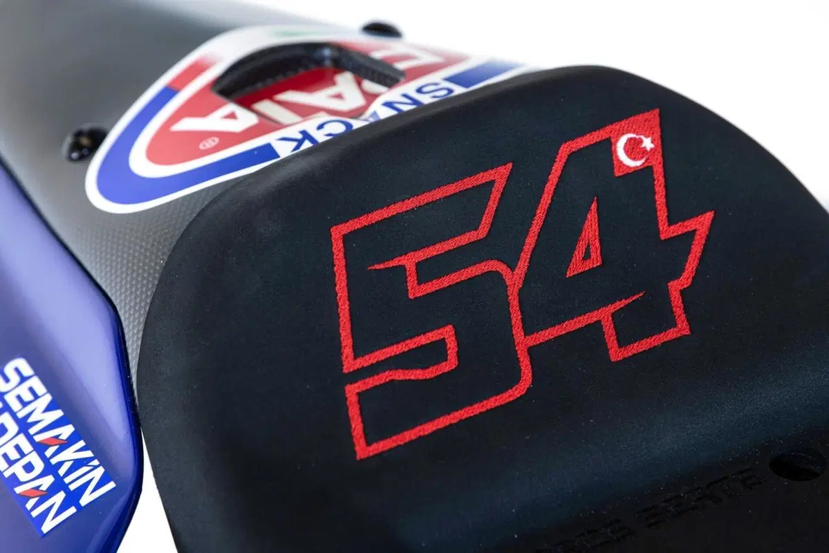 Yamaha YZF-R1: 21 esemplari per la SBK Razgatlioglu Replica (2)