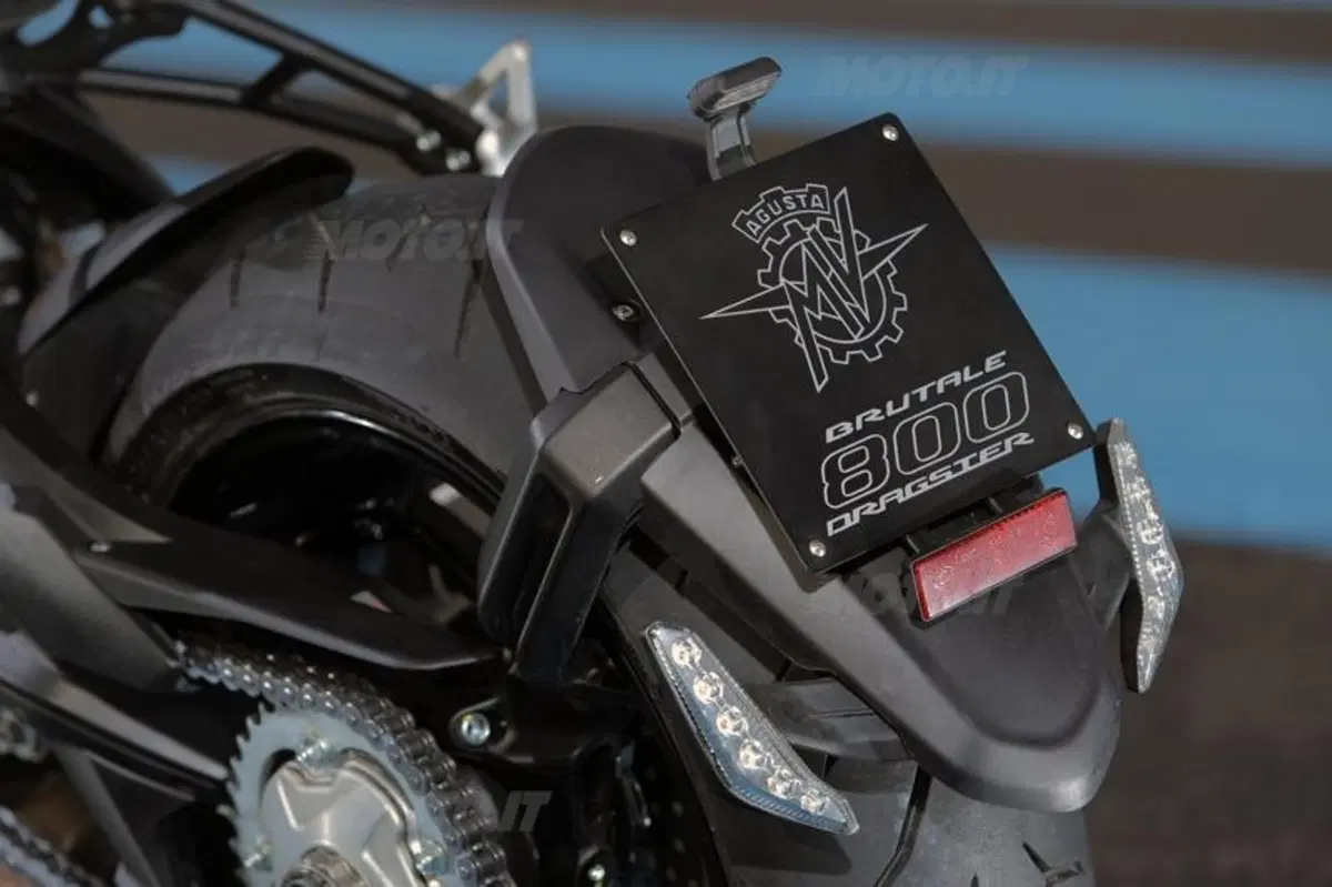 MV Agusta Brutale 800 Dragster  (56)