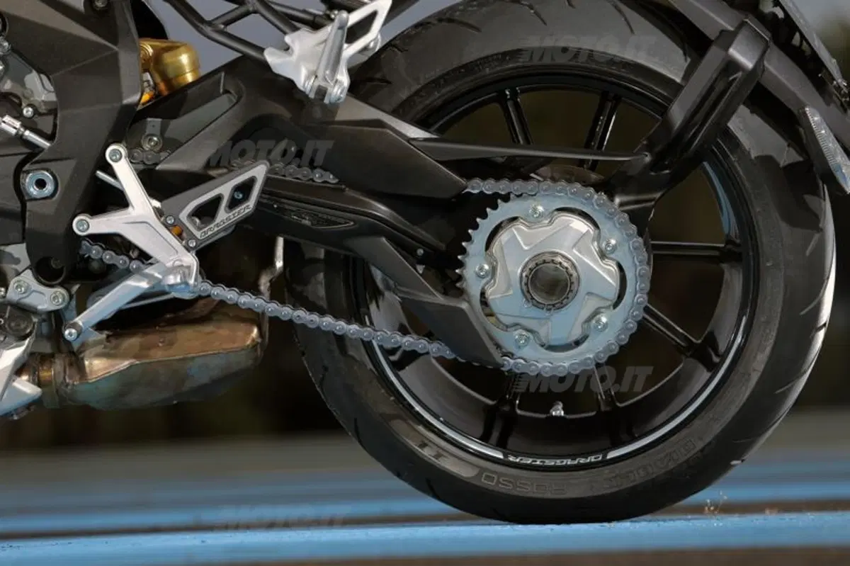MV Agusta Brutale 800 Dragster  (60)