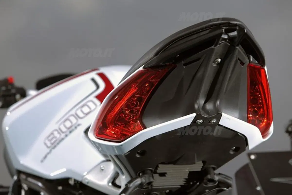 MV Agusta Brutale 800 Dragster  (61)