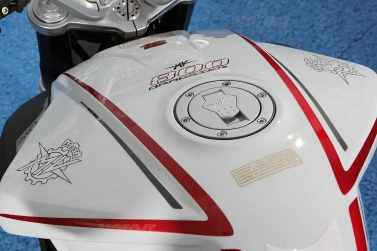 MV Agusta Brutale 800 Dragster  (67)