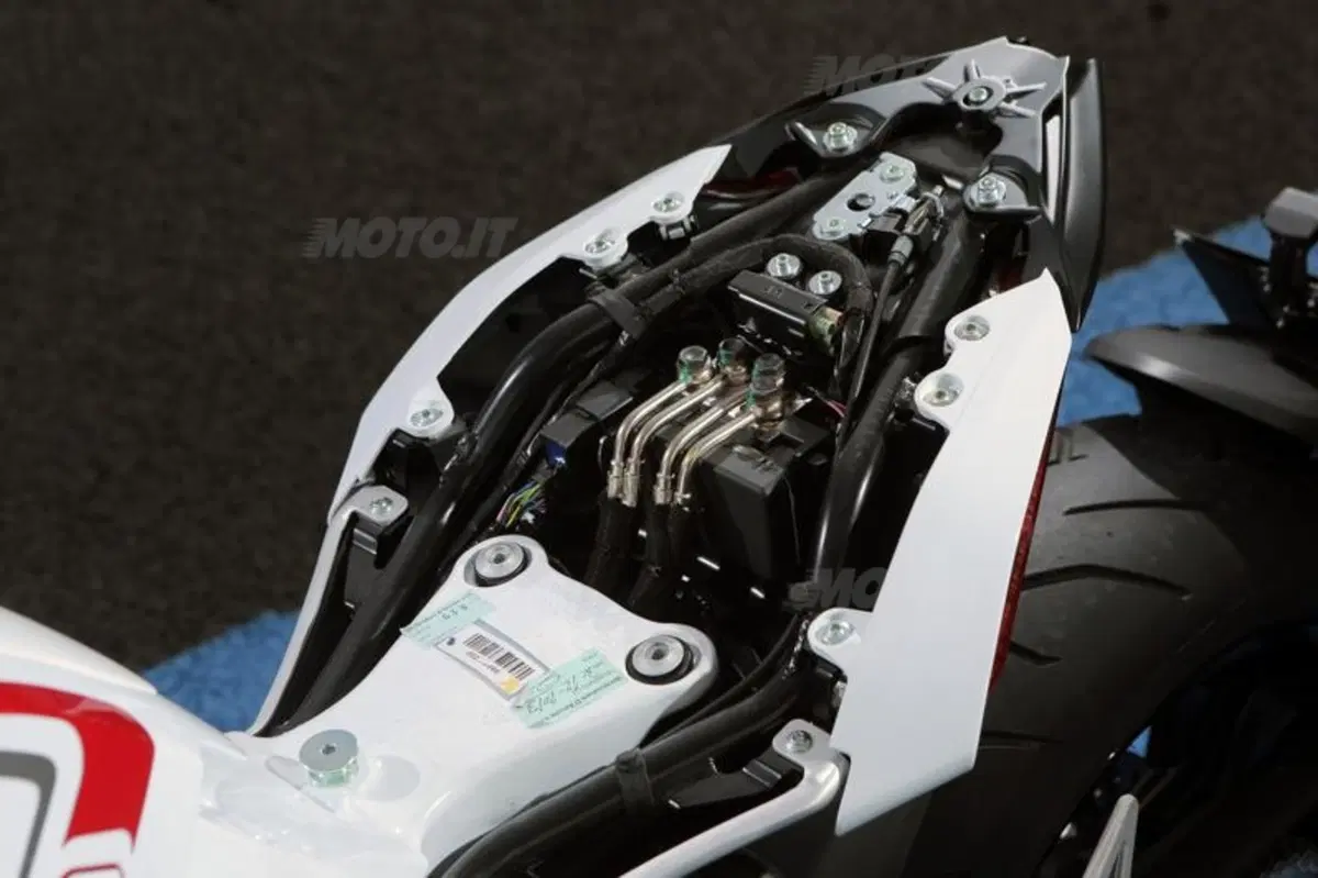 MV Agusta Brutale 800 Dragster  (73)