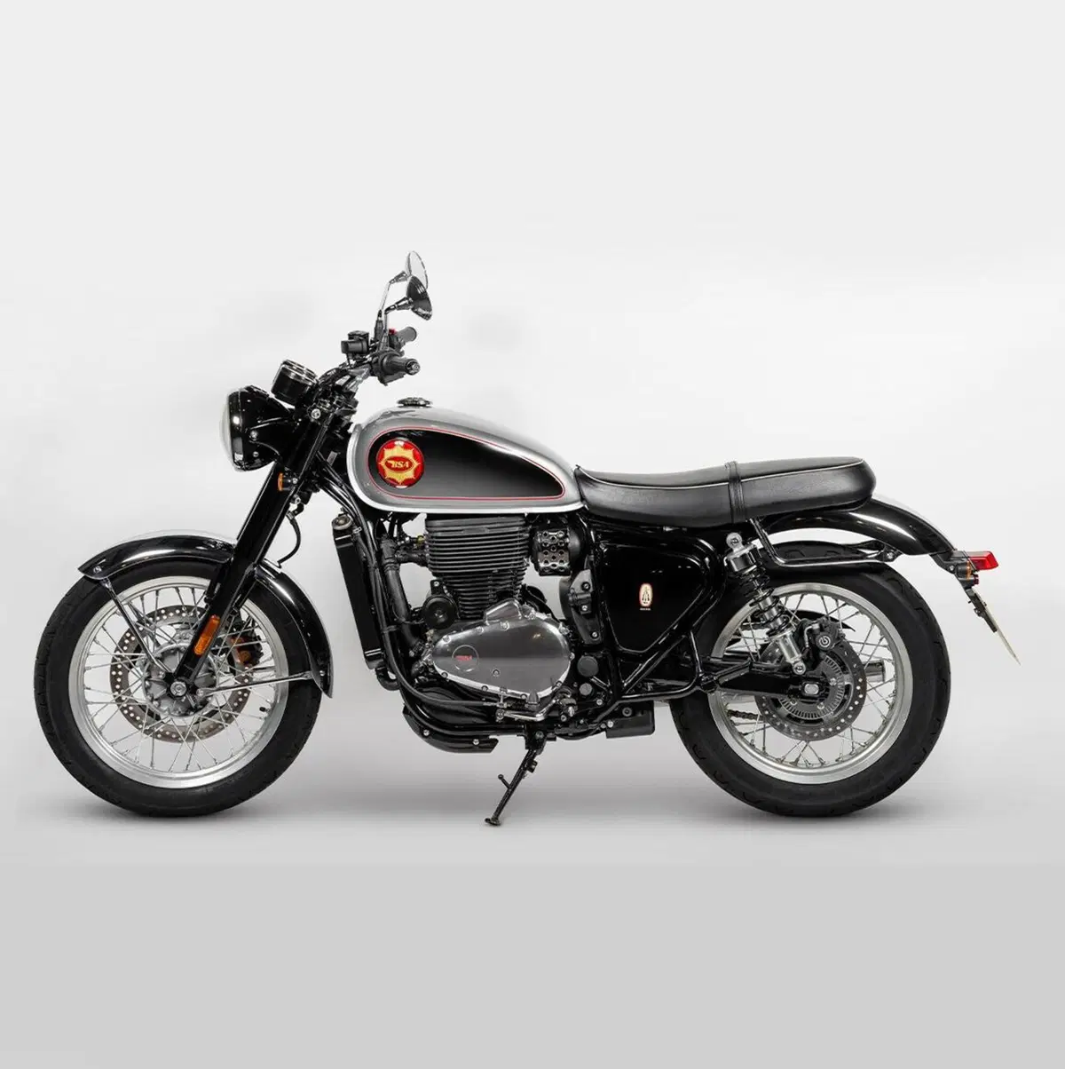 BSA rinasce con la nuova Gold Star 650 (3)