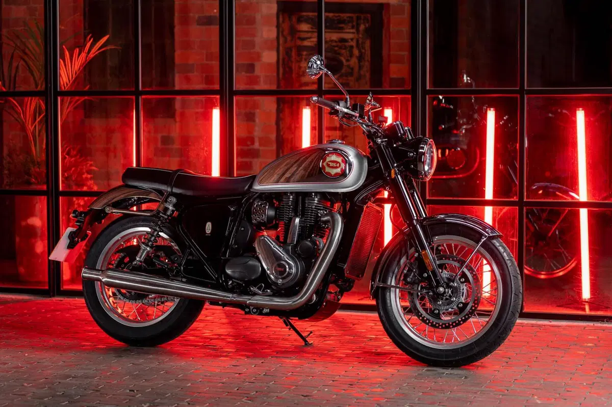 BSA rinasce con la nuova Gold Star 650 (7)