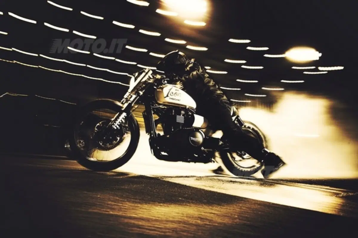 ICON 1000 Triumph Speedmaster (3)
